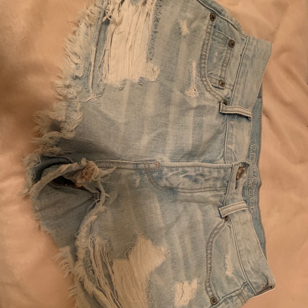 American Eagle light wash denim shorts